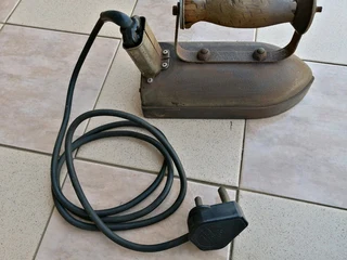 Premier vintage iron stones