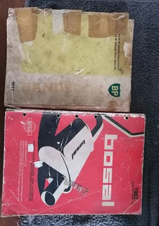 Mechanics handbook on 1970s cars