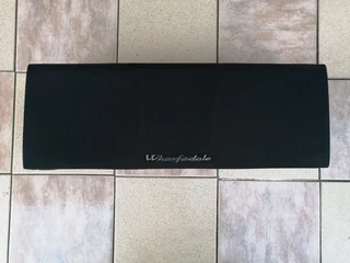 Whafedale xarus 3 way Centre speaker