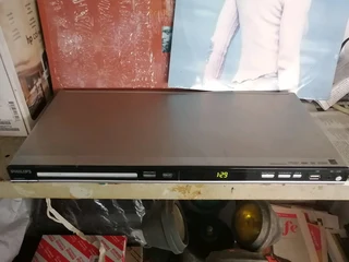 Philips DVD, Divx, and USB player.