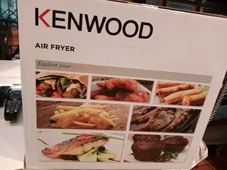Brand NEW KENWOOD AIRFRYER STILL IN FACTORY SEALED PACKAGE, RECIPE BOOK INCLUDED.