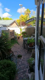 Single Garden Flat to rent preferably single Male. Lady also Welcome.