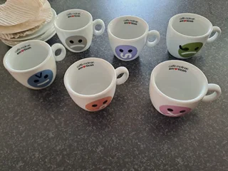 EMOJI CAPPUCCINO CUPS FOR SALE  - set of 6 &#43; espresso - LIKE NEW