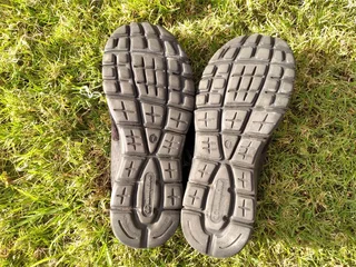 BLACK CHAMPION BRANDED TAKKIES - UK SIZE 5 1/2 (USA 7) - like new