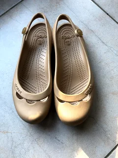 Ladies/teen Branded Sandal,  Flat Shoes For Sale - Size 3 And 4-great Condition-get Ready For Summer