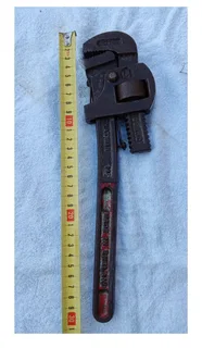 QUALITY ENGLISH MADE PIPE WRENCHES