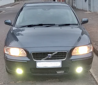 Volvo S60 2.0t, Automatic, 2006, R18 500