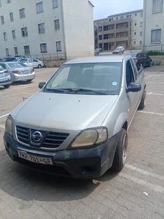 Nissan NP200