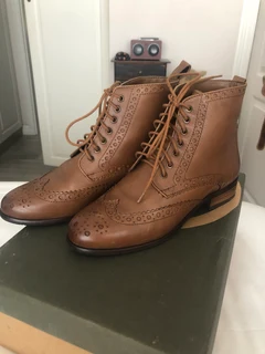 Pair Genuine Leather Brown Size 4 Ladies Lace Up Boots (brand Good Earth) Worn Once