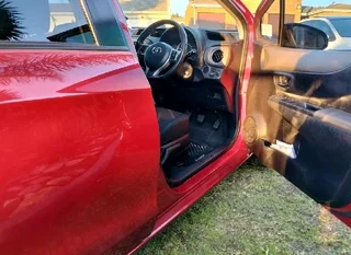 (Gillroy&#39;s Cars,since 2008)2012 Toyota Yaris 1.3XR Ltd edition, 5 Door hatchback