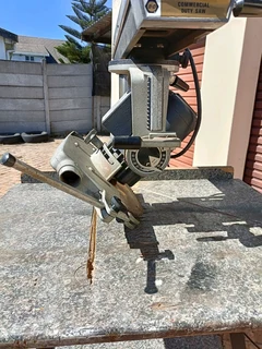 Radial arm saw