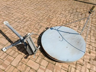 Satelite dish 94cm