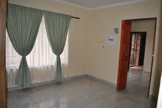 Flat to rent, Rooihuiskraal, Centurion