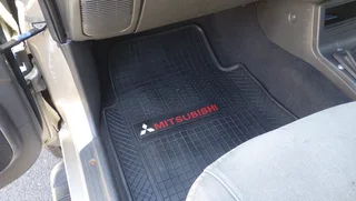 2003 Mitsubishi colt rodeo d/c 3000i v6 4x4