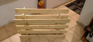 Futon beds 3/4 Extra Length Green &amp; Red