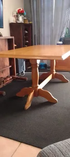 Oak Dining table set with 6 chairs