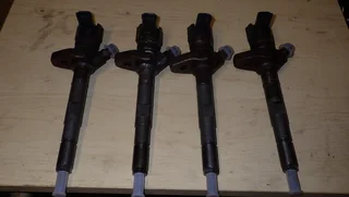 Hyundai H1 D4CB Bosh Injectors