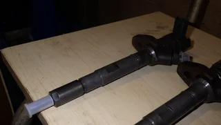 Hyundai H1 D4CB Bosh Injectors