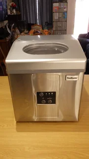 SnoMaster ZBC-15 Counter-Top Ice-Maker Stainless Steel