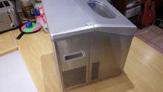 SnoMaster ZBC-15 Counter-Top Ice-Maker Stainless Steel