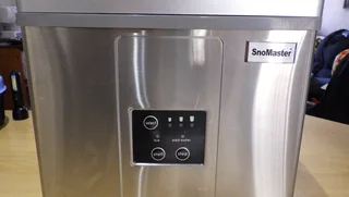 SnoMaster ZBC-15 Counter-Top Ice-Maker Stainless Steel