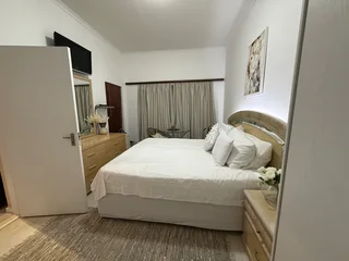 2bed 2bath to let in Bryanston. To view contact the owner ot 0827554433