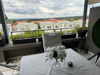 2bed 2bath to let in Bryanston. To view contact the owner ot 0827554433