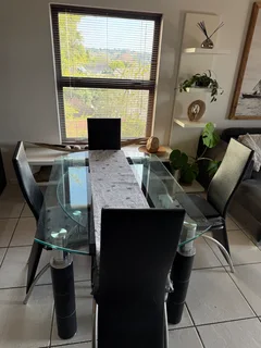 2bed 2bath for sale in Bryanston. To view, please contact 0827554433