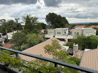 2bed 2bath for sale in Bryanston. To view, please contact 0827554433