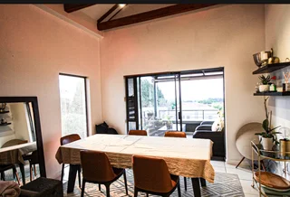 2bed 2bath to let in Bryanston. to view Whatsapp 0827554433