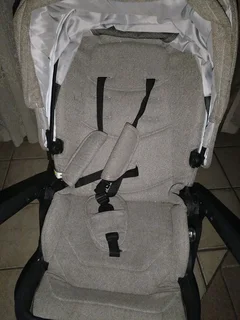 Baby/toddler pram