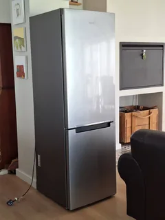 Samsung 328L refrigerator RB33J3011SA, bottom freezer with cold pack