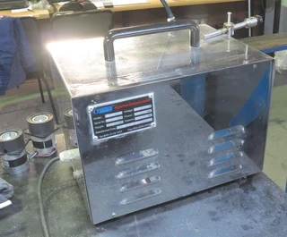 Alpha - Pack semi-automatic liquid filling machine  9822S