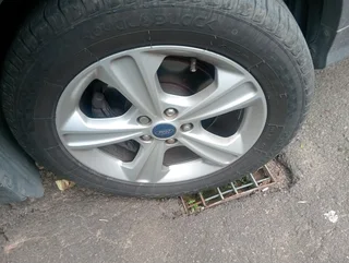 Ford kuga rims and tyres