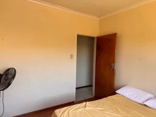room to rent in house share