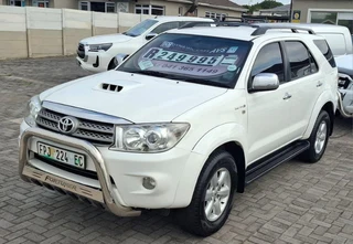 2011 TOYOTA FORTUNER 3.0 D4D 7 SEATER