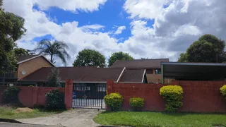 Bachelor Outbuilding Available in Hayfields, Pmb