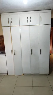 Bachelor Outbuilding Available in Hayfields, Pmb