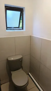 Bachelor Outbuilding Available in Hayfields, Pmb