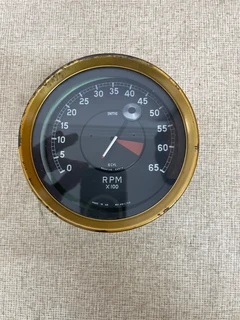 Jaguar XJ6 rev counter shell
