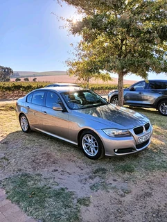 2011 BMW 320i e90 Auto