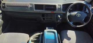 2010 Toyota Quantum 2.7 GL