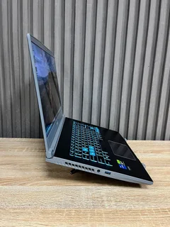 MSI Thin 15 B13US Gaming Laptop