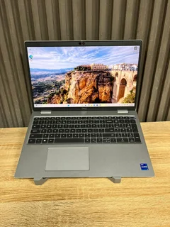 Dell Latitude 5520 Core i7 11th Gen