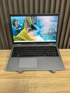 Dell Latitude 5520 Core i7 11th Gen