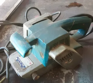 530mm Makita Belt Sander IN VEREENIGING