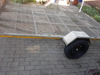 3.2m x 1.8m Trailer IN VEREENI