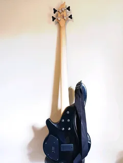 Cort Curbow 4 strings Active bass guitar | Good condition Plus gig bag | No swaps