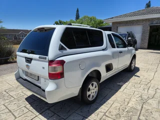 2014 Chevrolet Utility 1.8i Club Manual (193 000km)