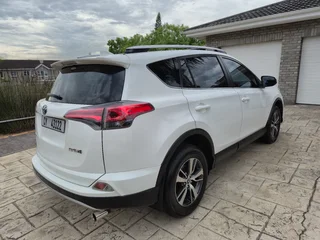 2016 Toyota RAV4 2.0 GX Automatic (Face-lift)